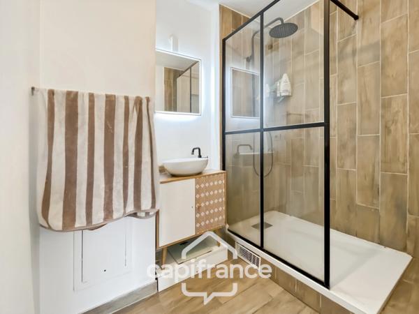 Appartement, en parfait état, à vendre 2 pièces CHELLES (77), rue du Chêne Tordu, avec balcon et parking