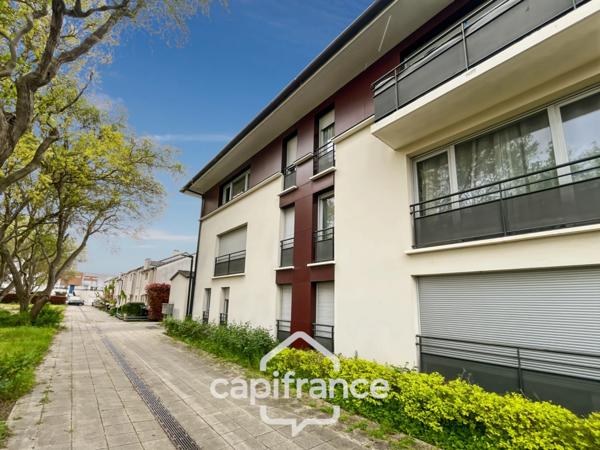 Appartement, en parfait état, à vendre 2 pièces CHELLES (77), rue du Chêne Tordu, avec balcon et parking