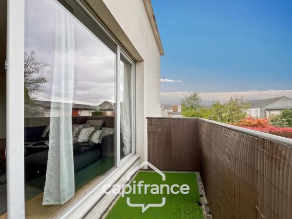Appartement, en parfait état, à vendre 2 pièces CHELLES (77), rue du Chêne Tordu, avec balcon et parking