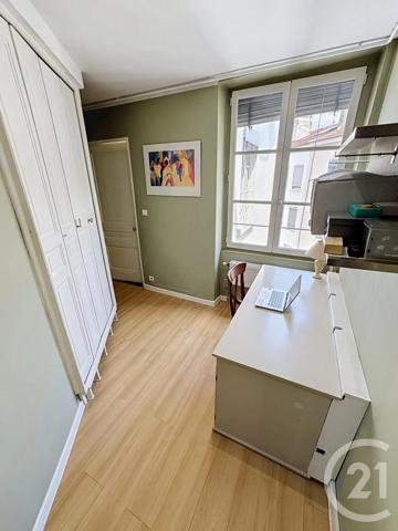 Appartement F5 à vendre  5 pièces - 109,81 m 2   LYON  - 69003