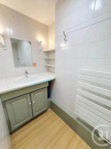 Appartement F5 à vendre  5 pièces - 109,81 m 2   LYON  - 69003