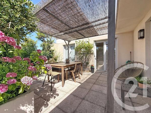 Appartement F5 à vendre  5 pièces - 109,81 m 2   LYON  - 69003