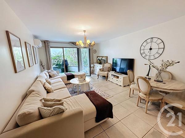 Appartement F5 à vendre  5 pièces - 109,81 m 2   LYON  - 69003