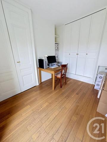 Appartement F5 à vendre  5 pièces - 109,81 m 2   LYON  - 69003
