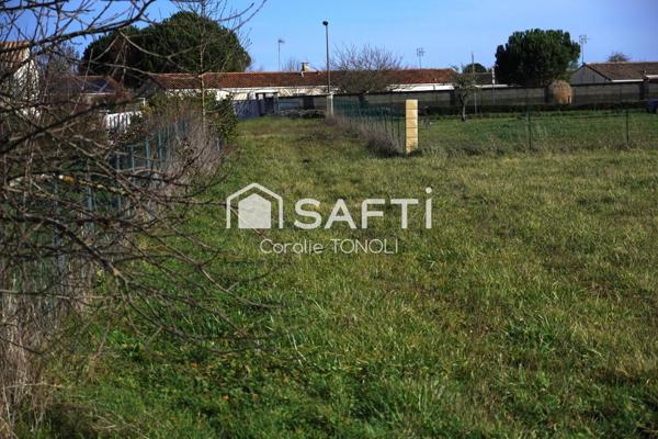 Grand terrain constructible 2614 m² - Bassac