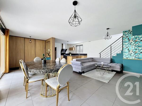 Maison à vendre  6 pièces - 123,64 m 2   CHATEAURENARD  - 13