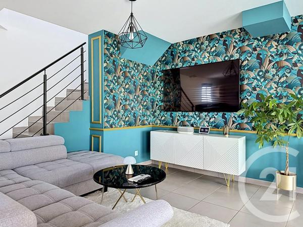 Maison à vendre  6 pièces - 123,64 m 2   CHATEAURENARD  - 13