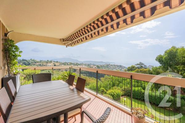 Appartement F3 à vendre  3 pièces - 70,15 m 2   NICE  - 06