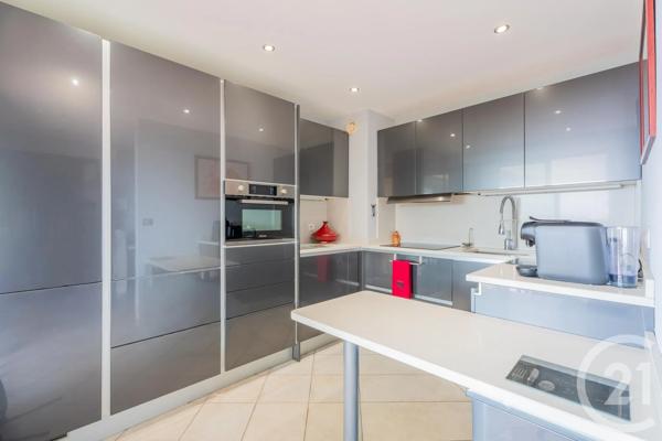 Appartement F3 à vendre  3 pièces - 70,15 m 2   NICE  - 06