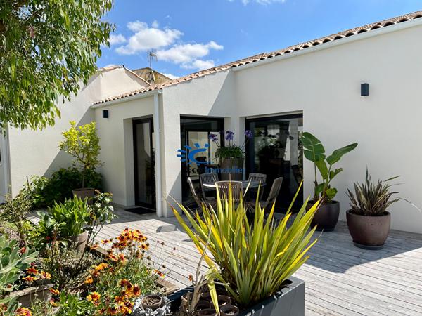 PERIGNY MAISON CONTEMPORAINE 165 M² 4 CHAMBRES PISCINE GARAGE  Perigny