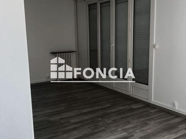 Location Appartement 4 pièces 63.9 m² - 19 RUE G. ANTHONIOZ DE GAULLE Athis Mons 91200