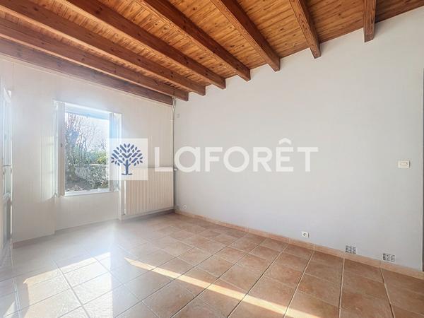 Location maison près de BOUILLE SAINT PAUL - 4 pièce(s) - 132 m² - 800 €/mois