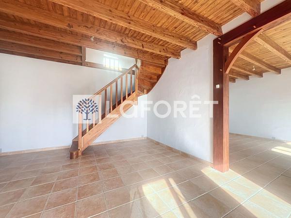 Location maison près de BOUILLE SAINT PAUL - 4 pièce(s) - 132 m² - 800 €/mois