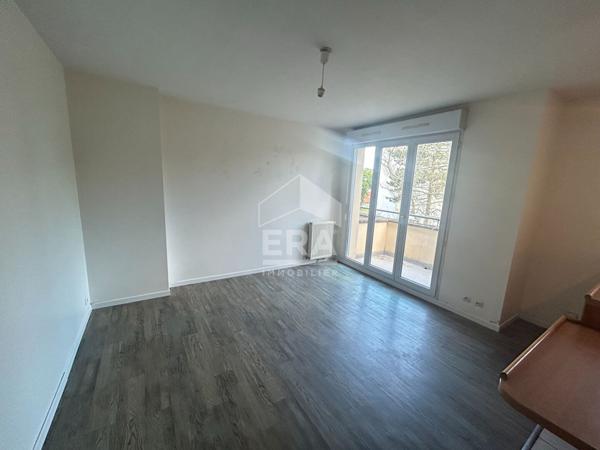 Appartement 2 pièces 46 m² avec balcon centre ville DOURDAN