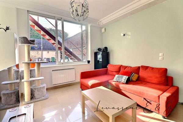 MÉRU CENTRE - APPARTEMENT ENTIÈREMENT RÉNOVÉ 61.64m² - REZ-DE-CHAUSSÉE - 2 STATIONNEMENTS