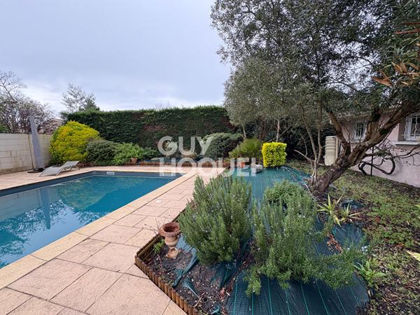 Maison à louer à Saint Jean d'Illac - 6 pièces avec piscine