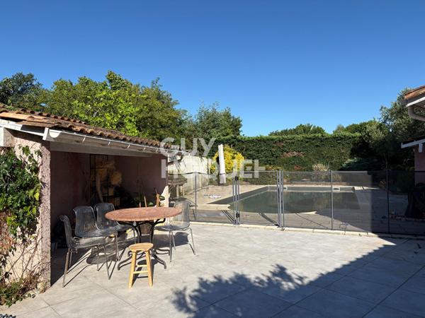 Maison à louer à Saint Jean d'Illac - 6 pièces avec piscine