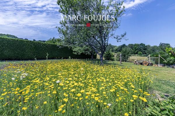 ANGICOURT – AUTHENTIQUE PROPRIÉTÉ EN PIERRE AVEC PISCINE ET JARDIN
