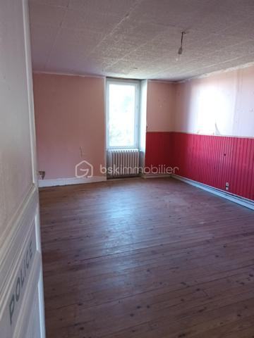 Corps de ferme de 379 m²