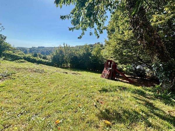 Maison familiale spacieuse ,162 m² ,Proche Suisse