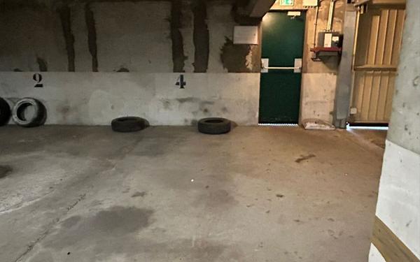 Stationnement à louer    11,27 m2 Viry-Châtillon