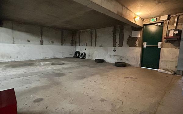 Stationnement à louer    11,27 m2 Viry-Châtillon