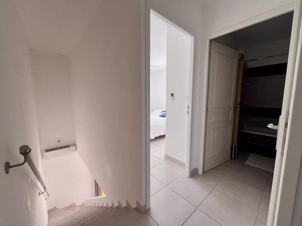 MARGUERITTES - MAISON - DUPLEX - 2 CHAMBRES - GARAGE - PARKING - AUCUN TRAVAUX - CALME