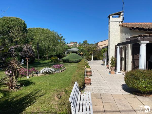 Propriété - À vendre - 121 m² - ANTIBES | The Door Man