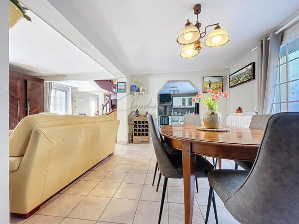 Maison familiale sans travaux, 3 chambres garage et 437 m² de terrain