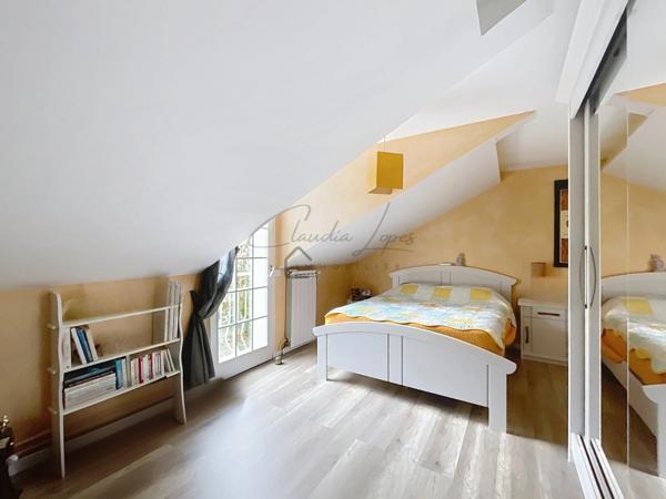 Maison familiale sans travaux, 3 chambres garage et 437 m² de terrain