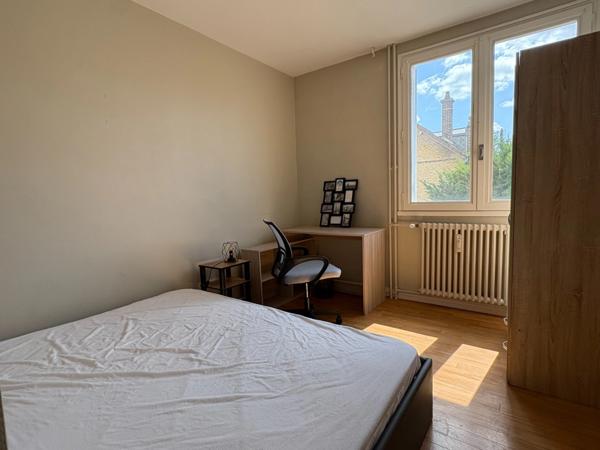 Appartement à vendre 5 pièces SAINT ANDRE LES VERGERS (10)