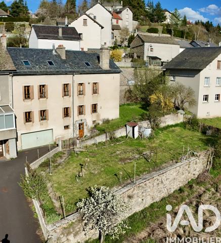 Maison à vendre 8 pièces 188 m² Saint-Alban-sur-Limagnole
