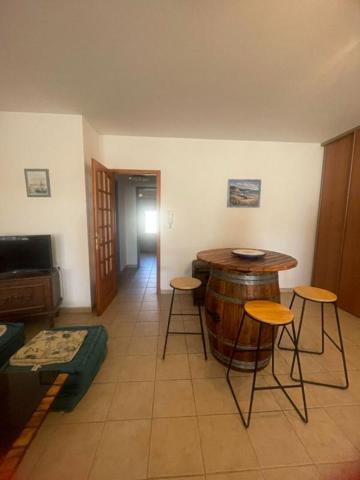 VENTE APPARTEMENT DE CARACTERE - 94.53M2-PEYRIAC DE MER
