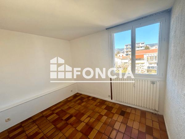 Location Appartement 2 pièces 33.36 m² - 75 BOULEVARD CUNEO Toulon 83000