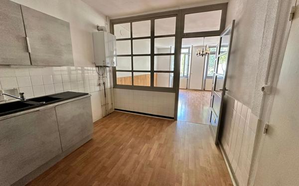 Appartement à louer    1 pièce • 49,69 m2 Tournon-sur-Rhône