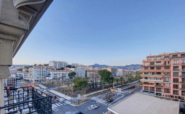 Appartement 4 pièces - Nice centre Promenade du Paillon