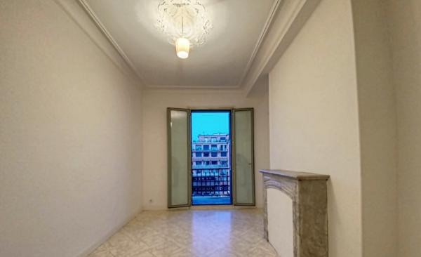 Appartement 4 pièces - Nice centre Promenade du Paillon