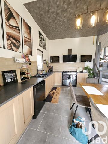 Maison à vendre 4 pièces 150 m² Lacaune