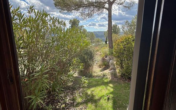 Maison à vendre    4 pièces •  Esparron-de-Verdon