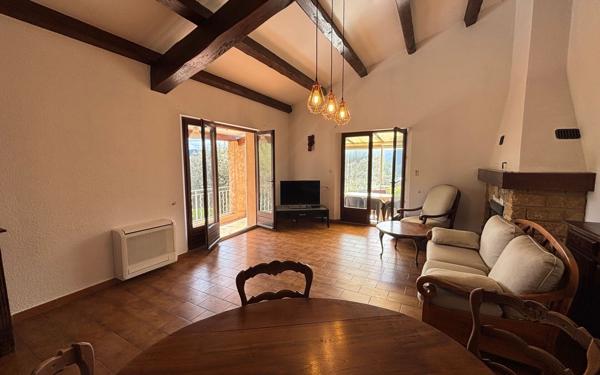 Maison à vendre    4 pièces •  Esparron-de-Verdon