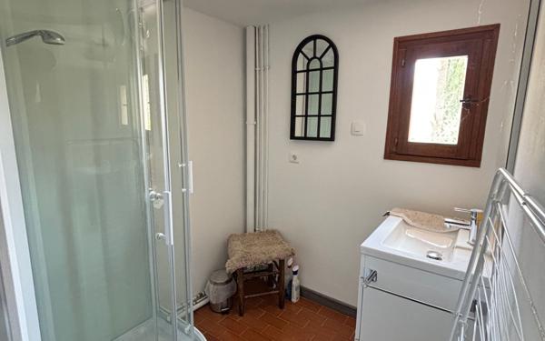 Maison à vendre    4 pièces •  Esparron-de-Verdon