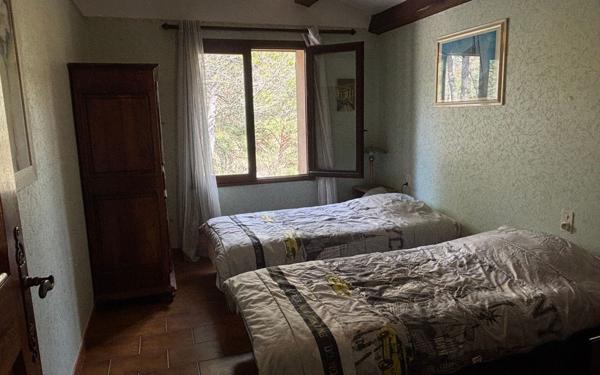 Maison à vendre    4 pièces •  Esparron-de-Verdon