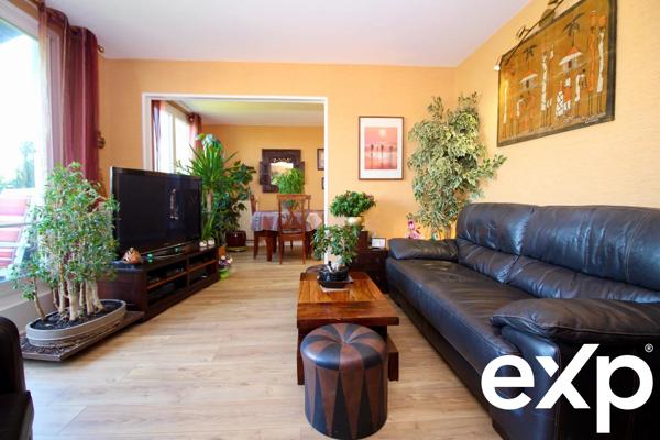 A VENDRE A NEAUPHLE LE CHÂTEAU Appartement 6 pièces 97m2