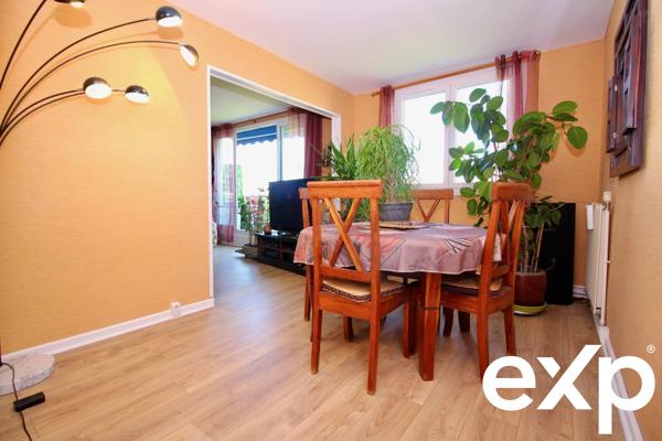 A VENDRE A NEAUPHLE LE CHÂTEAU Appartement 6 pièces 97m2