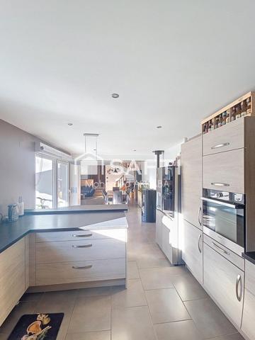 Maison semi mitoyenne 6 pièces 138m2