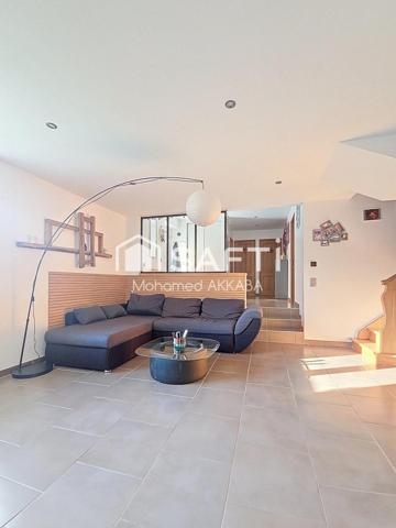 Maison semi mitoyenne 6 pièces 138m2