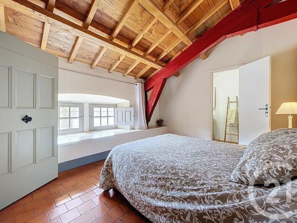 Appartement F4 à vendre  4 pièces - 120 m 2   LAUDUN L ARDOISE  - 30