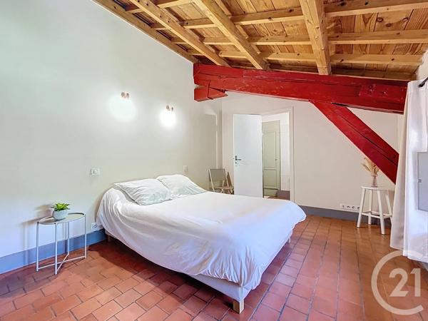Appartement F4 à vendre  4 pièces - 120 m 2   LAUDUN L ARDOISE  - 30