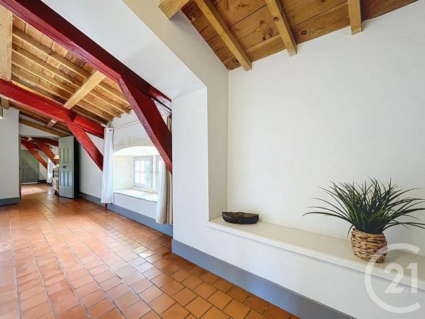 Appartement F4 à vendre  4 pièces - 120 m 2   LAUDUN L ARDOISE  - 30