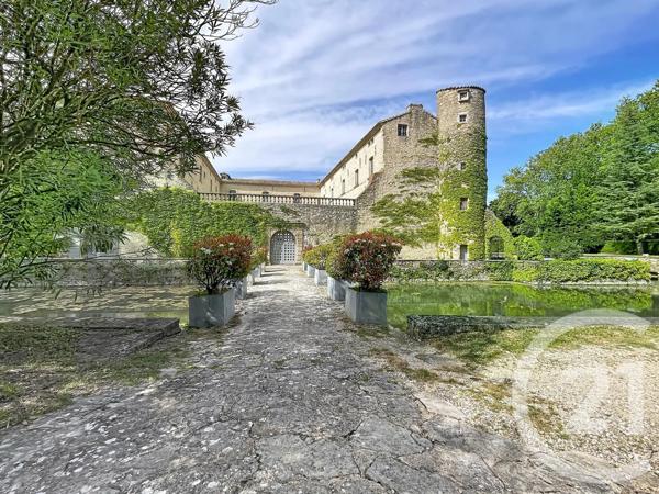 Appartement F4 à vendre  4 pièces - 120 m 2   LAUDUN L ARDOISE  - 30